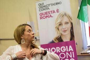 Meloni: La Mussolini doveva fermarmi? Hanno voluto aiutare il Pd, chissà in cambio di cosa... Meloni: La Mussolini doveva fermarmi? Hanno voluto aiutare il Pd, chissà in cambio di cosa...