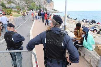 Ventimiglia, poliziotto muore di infarto durante scontri. Oggi sit-in
