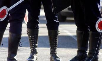 In fuga dai carabinieri dall'Emilia alla Toscana: preso dopo 120 km In fuga dai carabinieri dall'Emilia alla Toscana: preso dopo 120 km