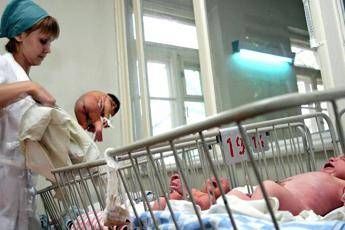 Trapianto record su una neonata, i genitori non l'hanno riconosciuta Trapianto record su una neonata, i genitori non l'hanno riconosciuta