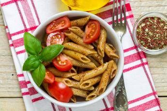 Pasta integrale che passione, ma attenzione ai falsi miti Pasta integrale che passione, ma attenzione ai falsi miti