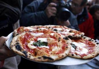 Pizza patrimonio dell'Unesco, Pecoraro Scanio: Candidati Regione sostengano mobilitazione Pizza patrimonio dell'Unesco, Pecoraro Scanio: Candidati Regione sostengano mobilitazione