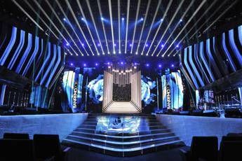 Sanremo, svelata la scenografia: sul palco 'sboccia un fiore' Sanremo, svelata la scenografia: sul palco 'sboccia un fiore'