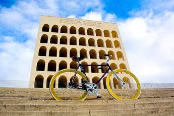 
<p>Bici caput mundi</p>
