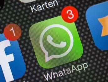 WhatsApp vietato agli under 16 WhatsApp vietato agli under 16
