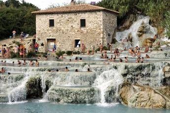 Turismo, salute e ambiente si incontrano alle terme Turismo, salute e ambiente si incontrano alle terme