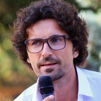 Italicum, M5s: se Renzi espelle minoranza Pd ritiriamo emendamenti e via da commissione Italicum, M5s: se Renzi espelle minoranza Pd ritiriamo emendamenti e via da commissione