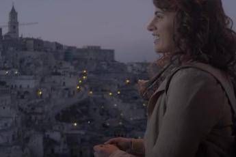 Vedi tutto #carino? Treccani lancia campagna per ridare il giusto peso alle parole /Video Vedi tutto #carino? Treccani lancia campagna per ridare il giusto peso alle parole /Video