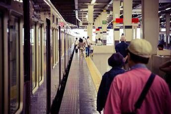 Più vicina la meta, più complicato viaggio. Il paradosso dei trasporti italiani (e dei pendolari) Più vicina la meta, più complicato viaggio. Il paradosso dei trasporti italiani (e dei pendolari)