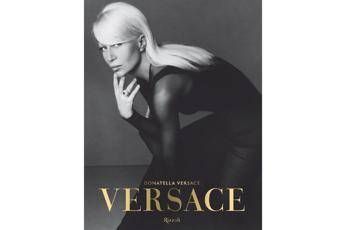 Versace, arriva il libro che racconta la storia della maison Versace, arriva il libro che racconta la storia della maison