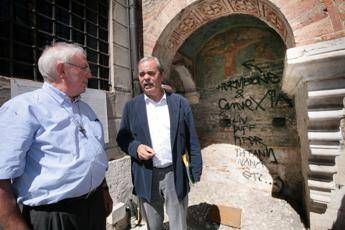 Vicenza, imbrattato affresco del ‘300 nel Tempio di San Lorenzo