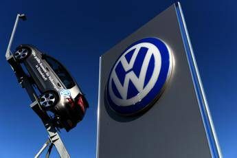 Volkswagen, studio choc: emissioni truccate causeranno 60 morti premature in Usa Volkswagen, studio choc: emissioni truccate causeranno 60 morti premature in Usa