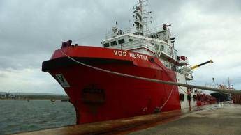 'Vos Hestia', ecco la nave di Save the Children per il soccorso dei migranti /Video 'Vos Hestia', ecco la nave di Save the Children per il soccorso dei migranti /Video