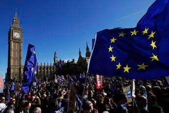 Brexit, Londra avvisa Bruxelles: Ue rischia di pagare il conto del divorzio Brexit, Londra avvisa Bruxelles: Ue rischia di pagare il conto del divorzio