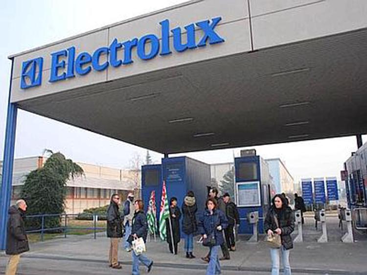 Electrolux: riprende oggi confronto con sindacati