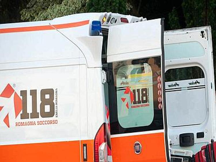Roma, scontri alla Montagnola: sei feriti portati via in ambulanza