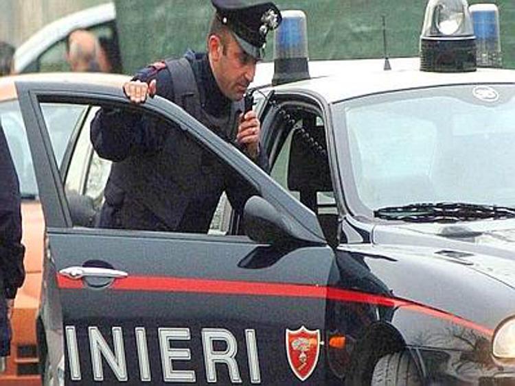 Benevento, Carabinieri sventano rapina in banca a Montesarchio