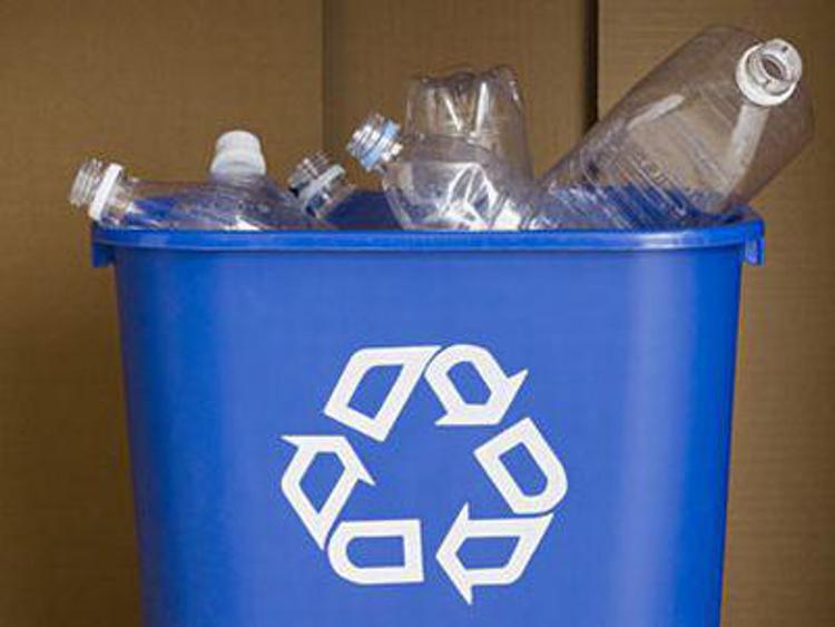 Rifiuti: in Ue +5% riciclo bottiglie plastica nel 2015