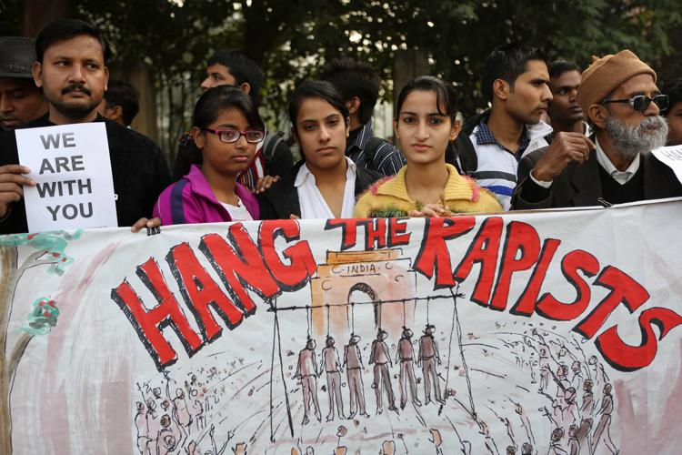 Una protesta contro gli stupri in India (Xinhua)
