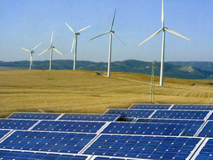 Rinnovabili: Iea, produzione elettrica +45% in prossimi 5 anni