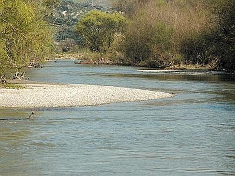 Scarichi fognari nel fiume Crati, denunciato Comune di Aprigliano