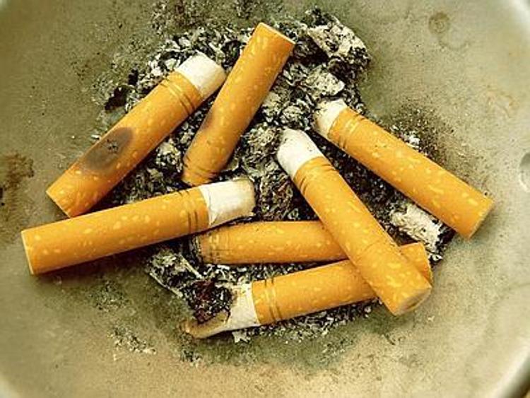 Tumori: fumo 'killer' vescica, rischio cancro 4-5 volte superiore in tabagisti