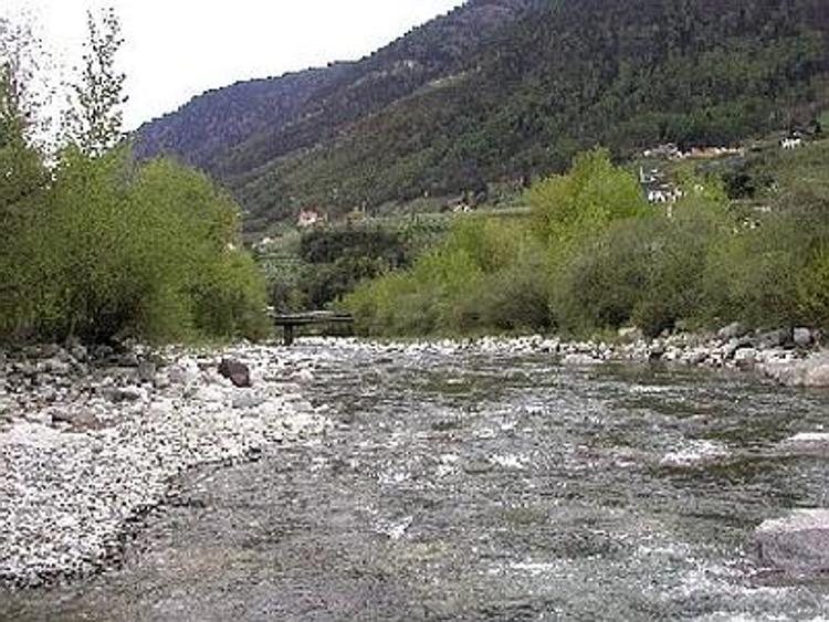 Cadavere di un uomo rinvenuto nel torrente Passirio in provincia di Bolzano