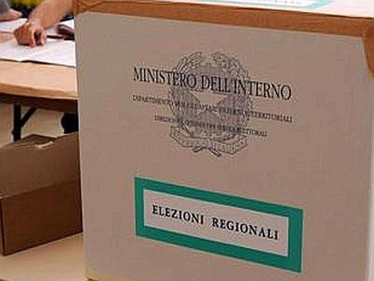 Elezioni Sardegna, quasi 1,5 mln al voto Alle 12 affluenza all'14,5%