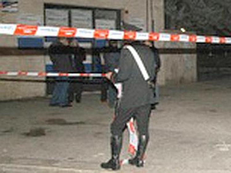 Caserta, donna di 59 anni si suicida lanciandosi dal balcone a Teverola