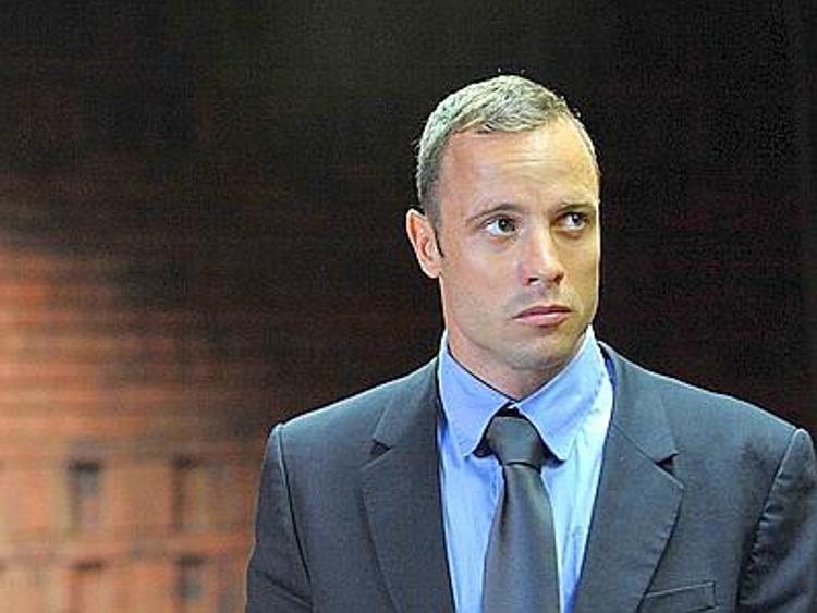 Pistorius: ''In colpa per aver ucciso Reeva''. Ma il pm lo accusa: ''Versione improbabile''