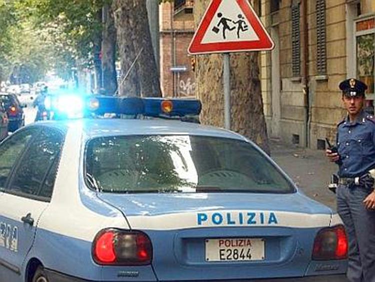Attacca la moglie con un machete davanti alla figlia minorenne, arrestato a Catania