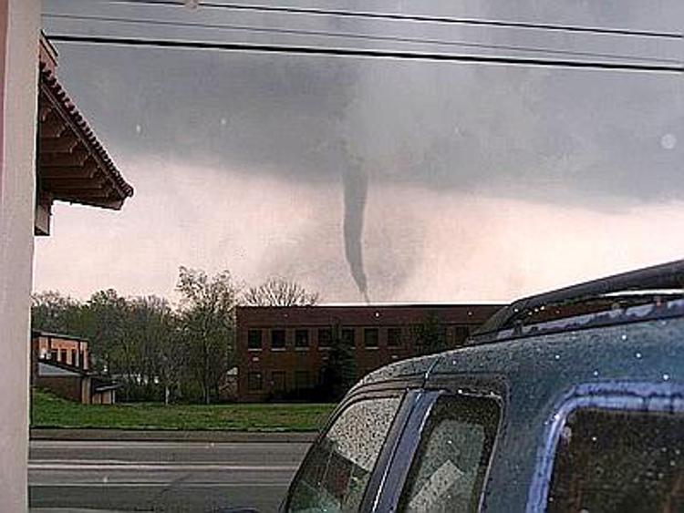 Tornado in Arkansas e Oklahoma, 11 morti