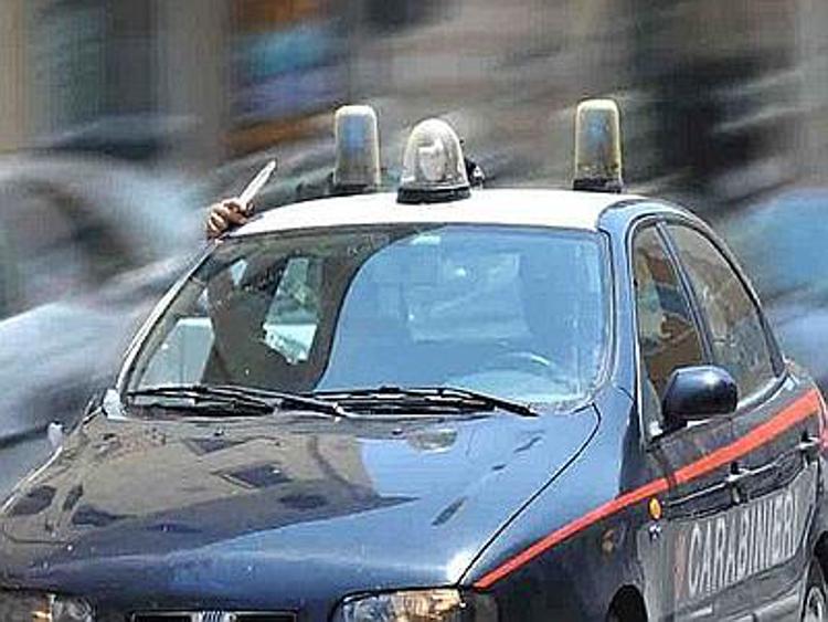 Lecce, conflitto a fuoco con Carabinieri dopo rapina: arrestati due banditi