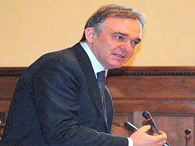 Lucchini: Rossi, impegno di 250 mln per polo siderurgico Piombino