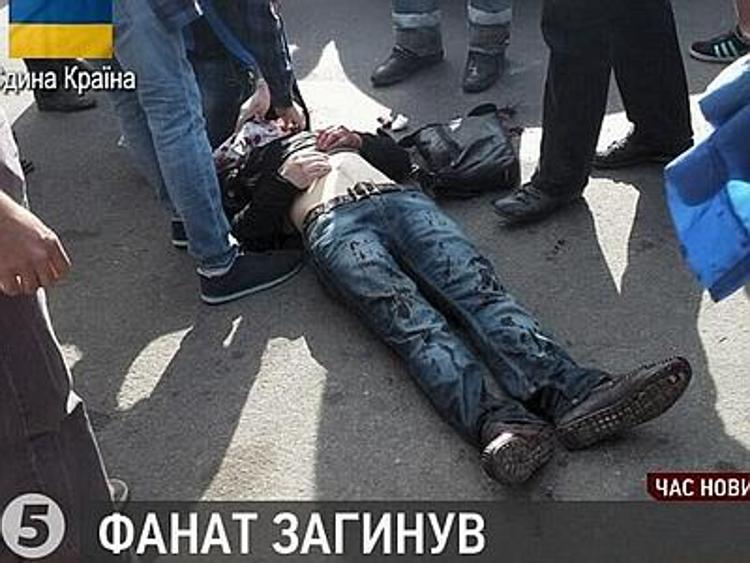 Ucraina, a un passo dalla guerra 38 morti in un rogo a Odessa