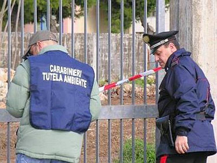 Traffico rifiuti, 5 arresti e sequestro impianto di stoccaggio a Mosciano