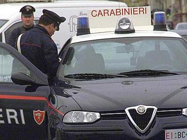 Latitante 26enne con 47 'alias' arrestata dai Carabinieri nel nuorese