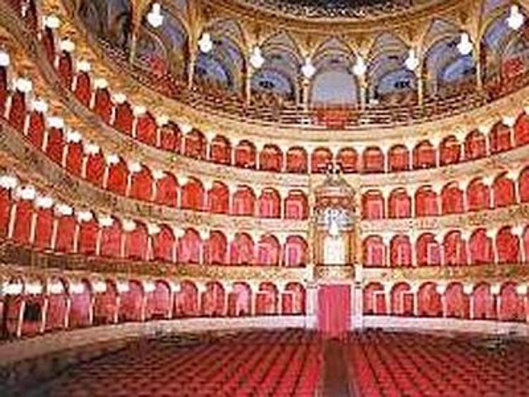 Opera Roma, sindacati: Marino ci convochi o salta la prima di 'Manon Lescaut'