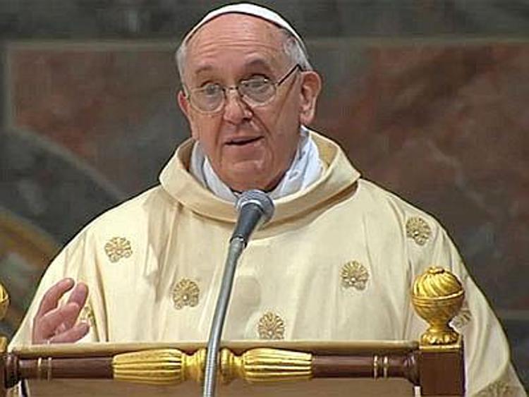 Papa al clero di Roma: colpito dalle accuse contro un gruppo di voi. Chiedo scusa