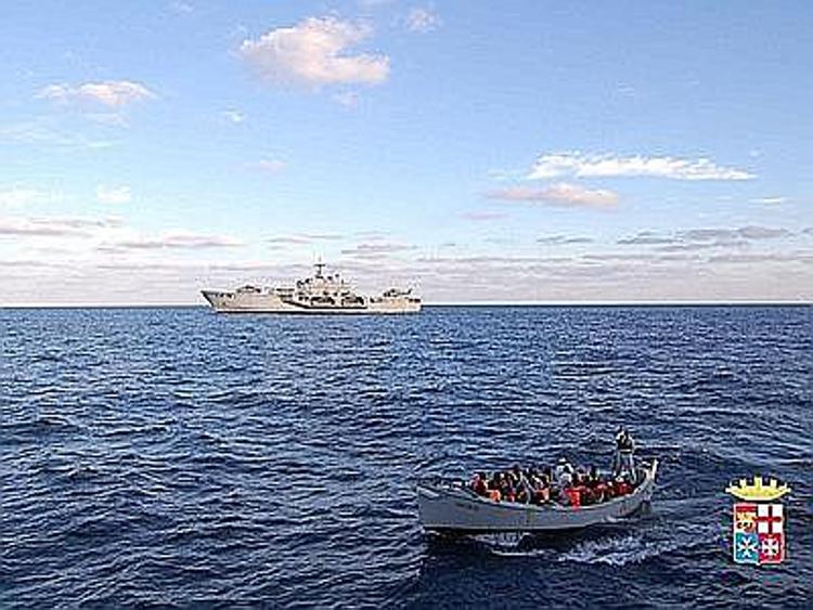 Immigrati: 1123 persone soccorse dalle navi della Marina Militare