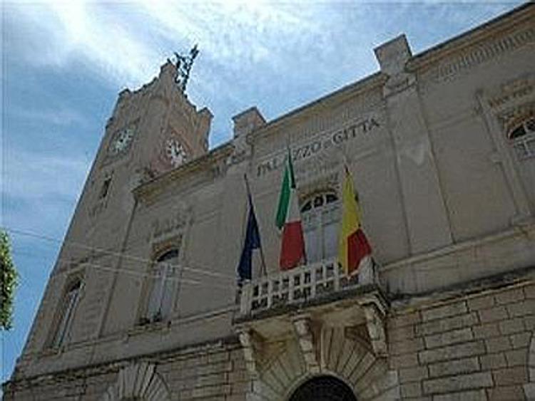 Agrigento, prefetto conferma sospensione da carica sindaco di Licata