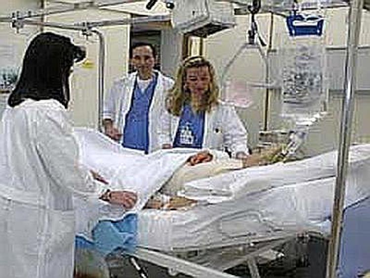 Operato nel pancione a Bergamo: posizionato uno stent nel cuore del feto