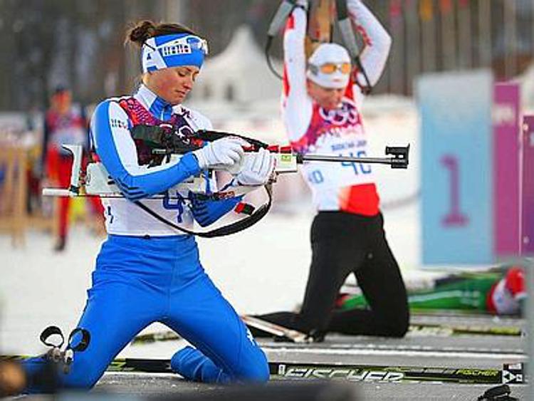 Biathlon, Italia bronzo in staffetta mista. Oro alla Norvegia