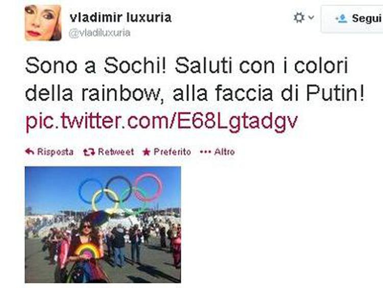 Luxuria con bandiera pro gay a Sochi, arrestata e poi rilasciata