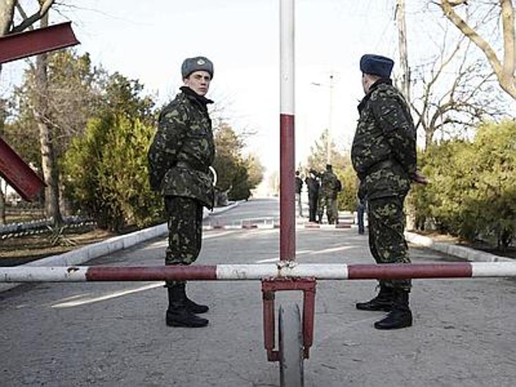 Kiev prepara il ritiro dei militari: 