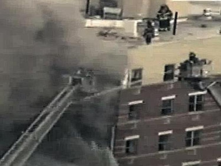 Fuga di gas a New York, bilancio crollo due palazzi sale a sei morti e dieci dispersi