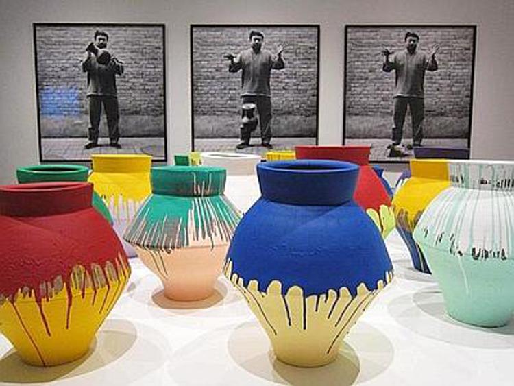 Pittore di Miami spacca vaso di Ai Weiwei del valore di un mln di dollari