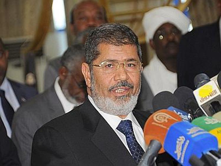 Egitto, al via processo contro Morsi: ex presidente accusato di spionaggio