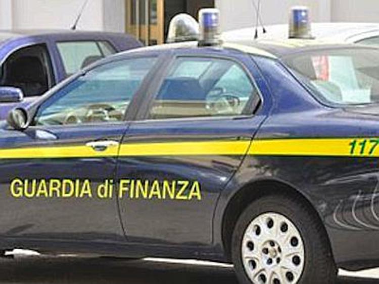 Frode fiscale da 7 milioni di euro scoperta dalla Gdf di Caltanissetta, 5 arresti