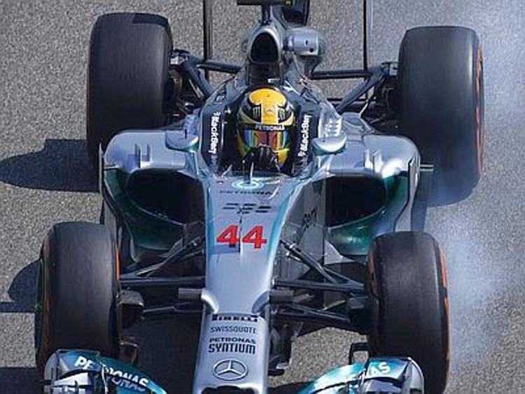 Prove F1: Mercedes di Hamilton in testa, Ferrari sesta con Raikkonen